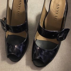 Anyi Lu Italian made 36 blue marble peep toe heel